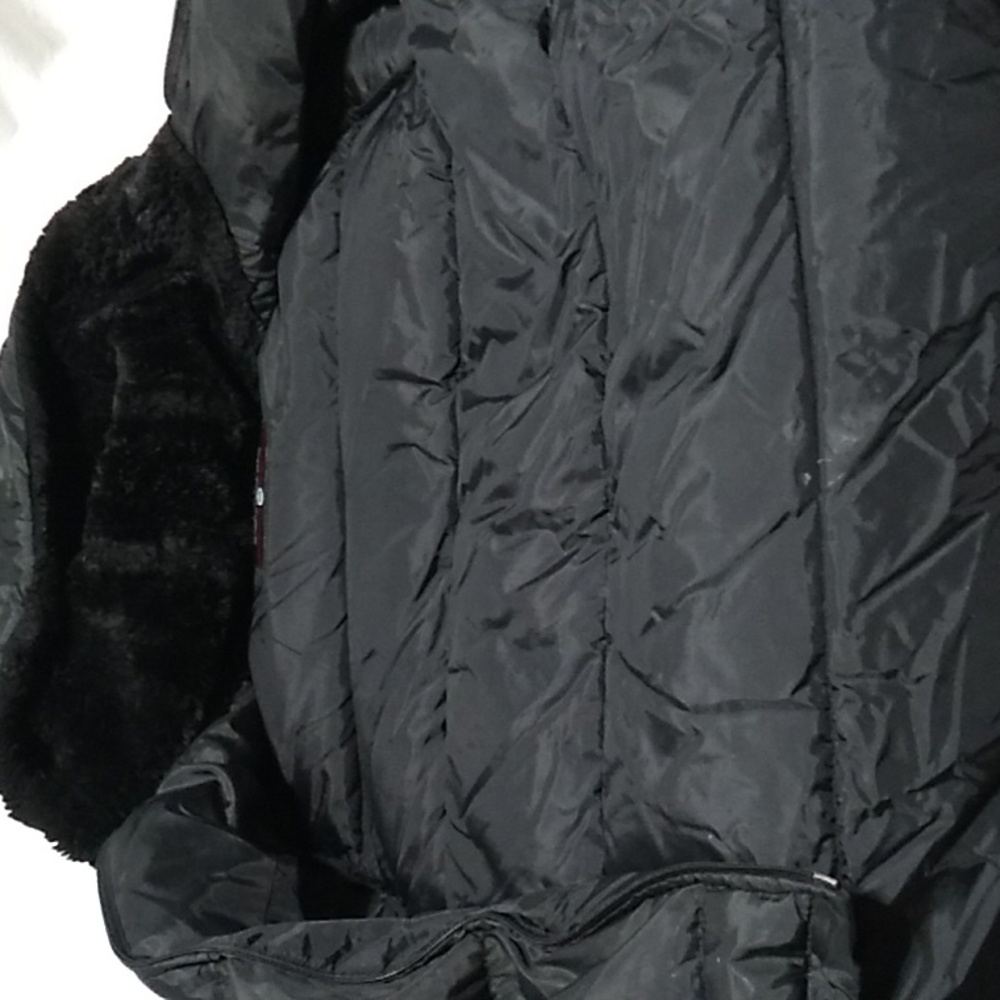 Guess Outerwear Authentic Original Design Puffer Coat Sz.M (BX12) - Picture 10 of 12